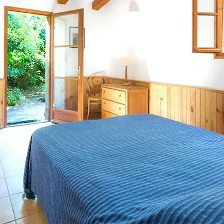 Villa Sleeps 6 Pool Wifi *